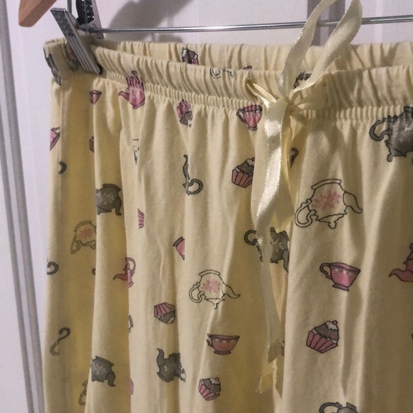Adorable tea themed pj pants - Picture 2 of 3